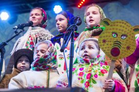 Participants of folk group "Raygorodok"