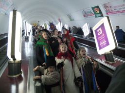 Участники парада Рождественских звезд