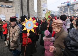 Участники парада Рождественских звезд