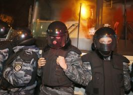 Soldiers of special police "Berkut"