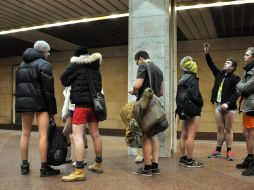 Флеш-моб "Проезд в метро без штанов"