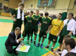 Vitaly Chernov and the players BC "Kiev"