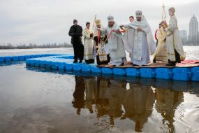 Filaret sanctifies water