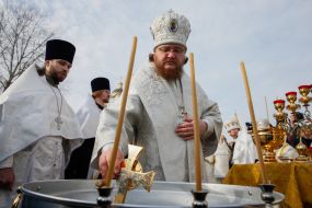 Filaret sanctifies water