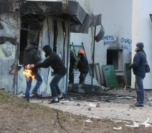 People on the Hrushevskoho street