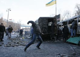 Clash on Hrushevskyi street 