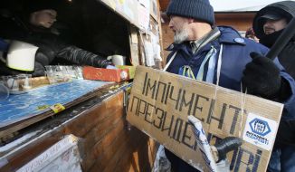 Митингующие