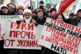 Picketing Consulate of Lithuania