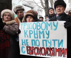 Picketing Consulate of Lithuania