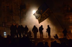 Protesters at Hrushevskogo street in Kyiv