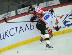Игровой момент матча
