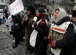 Mother turned to law enforcement officers on Hrushevskoho