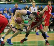 Darjus Lavrinovic and Wright Bracey