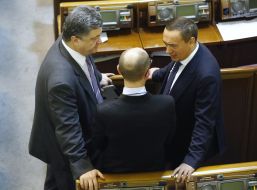 Петро Порошенко, Арсеній Яценюк та Микола Мартиненко