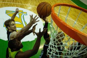 Yudzhyn Lawrence and Denis Yakovlev