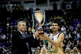 Aleksandr Volkov and Artur Drozdov