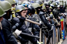 The members of Self-defence of Maydan picket general prosecution