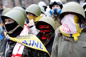 The members of Self-defence of Maydan picket general prosecution