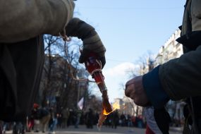 Molotov cocktail