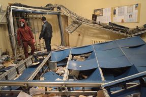 Мітингувальники в будівлі Галицького райвідділу міліції