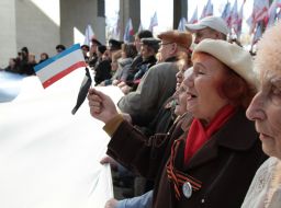 Participants of the mass meeting