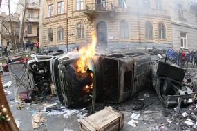 Перевернуті автомобілі