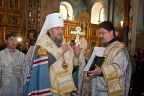 Funeral service for the dead law enforcers