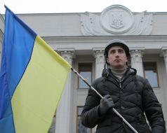 Самооборона охороняє будівлю ВР