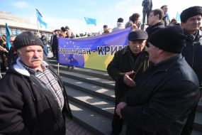 Participants of the mass meeting