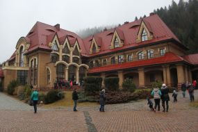 People in the territory of the State Residence "Sinegora"