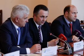 Lev Partskhaladze, Andrey Antonyuk and Dmitriy Oliynyk