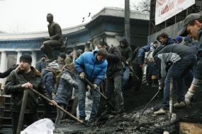 Прибирання на вулиці Грушевського