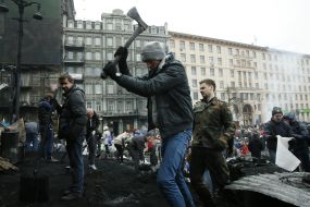 Cleaning on the streets Hrushevskoho