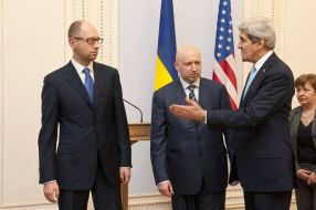 John Kerry, Arseniy Yatsenyuk and Aleksandr Turchinov