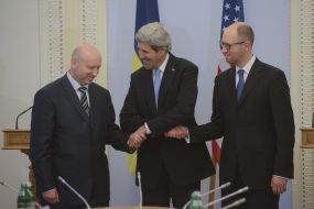 John Kerry, Arseniy Yatsenyuk and Aleksandr Turchinov