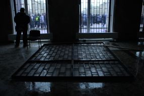 Pro-Russian protesters took Donetsk Regional State Administration