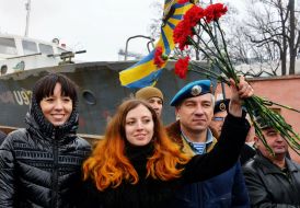 People meet the crew of frigate “Getman Sagaydachny”