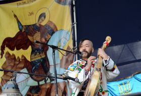 Чарли Сакума