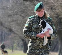 Кинолог с собакой