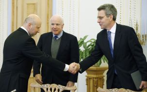 Aleksandr Turchinov, John McCain and Jeffrey Payette