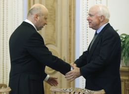 Aleksandr Turchinov and John McCain