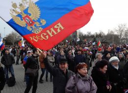 Люди радіють проведеному референдуму