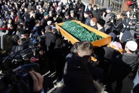 Похорон Решата Аметова