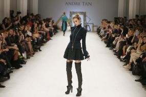 Показ колекції від Андре Тана
