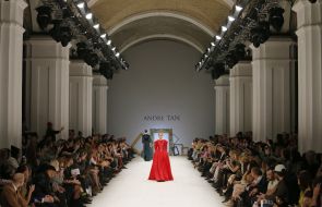Показ колекції від Андре Тана 