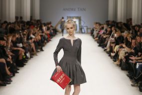 Показ колекції від Андре Тана 