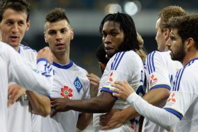 Soccer. Dynamo - Metalurg. Dieumerci Mbokani
