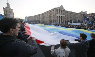 Flags of Ukraine, Crimea and Crimean flag stitched together