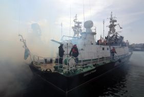 Crew of maritime security "Pavel Derzhavin"