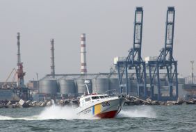 Crew of maritime security "Pavel Derzhavin"